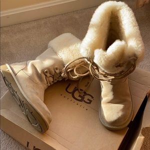 Sz 6 UGG boots